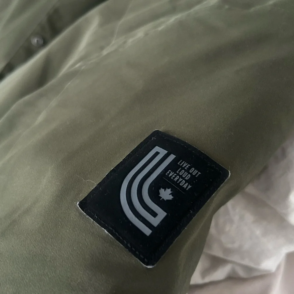 LOLË Marybeth Women’s Olive Parka Jacket - Picture 11 of 16